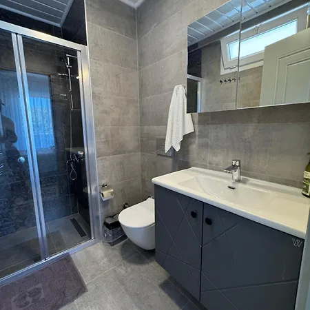 Akyuz 4 Appartement