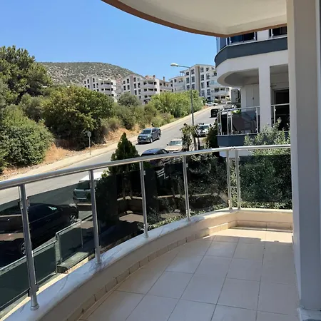 Akyuz 4 * Kusadası