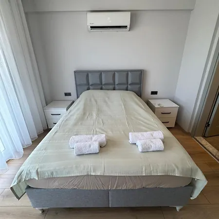 Akyuz 4 * Kusadası